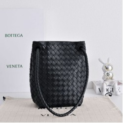 Replica Borsa a secchiello piccola Andiamo di Bottega Veneta Nero Imitazione Fake