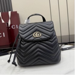 Replica Zaino Gucci Mini GG Marmont matelassé a chevron Nero Imitazione Fake