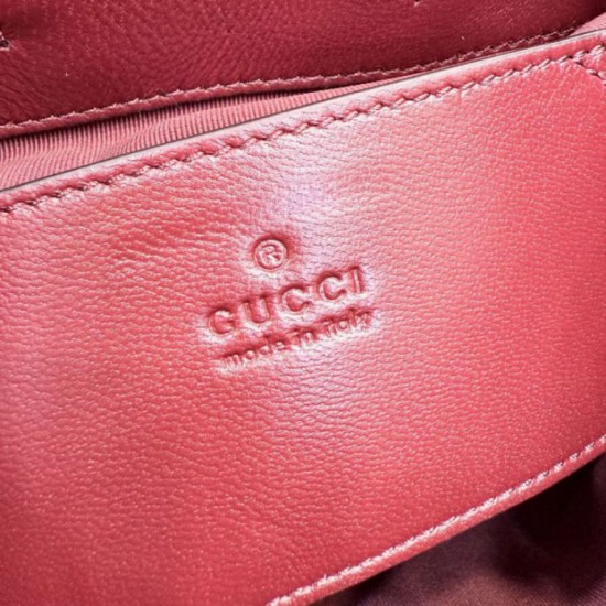 Replica Zaino Gucci Mini GG Marmont matelassé a chevron Borgogna Imitazione Fake