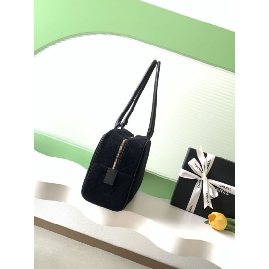 Replica di alta qualità Borsa Chanel 26S Maxi Bowling AS6211 scamosciata di vitello blu scuro Imitazione