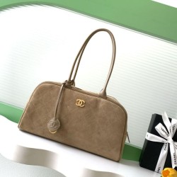 Replica di alta qualità Borsa Chanel 26S Maxi Bowling AS6211 scamosciata di vitello beige scuro Imitazione