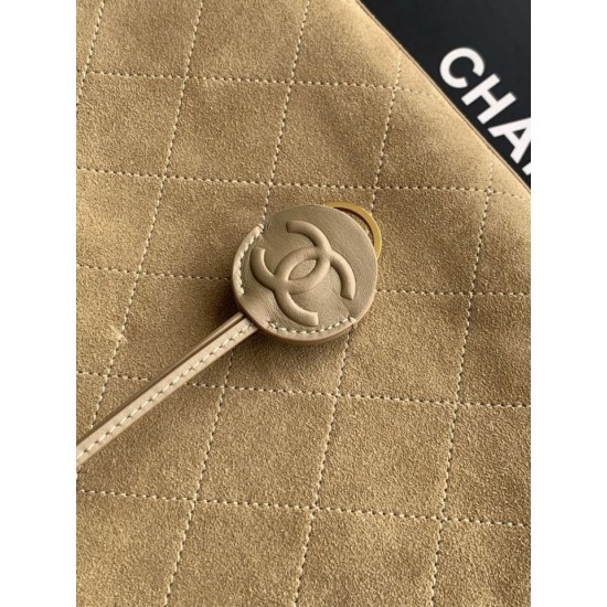 Replica di alta qualità Borsa Chanel 26S Maxi Bowling AS6211 scamosciata di vitello beige scuro Imitazione