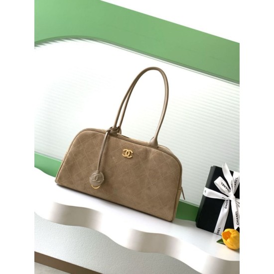 Replica di alta qualità Borsa Chanel 26S Maxi Bowling AS6211 scamosciata di vitello beige scuro Imitazione