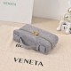 Replica di alta qualità Borse Beauty case Bottega Veneta trucco scamosciata Grigio Imitazione