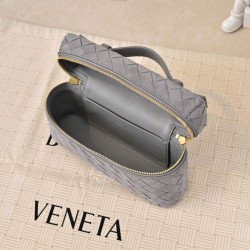Replica di alta qualità Borse Beauty case Bottega Veneta trucco scamosciata Grigio Imitazione