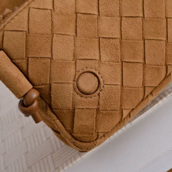 Replica di alta qualità Borsa a tracolla Notturno Intrecciato Bottega Veneta Marrone scamosciato Imitazione