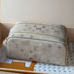 Replica di alta qualità Pochette cosmetica Louis Vuitton con stampa a rilievo M26191 Imitazione