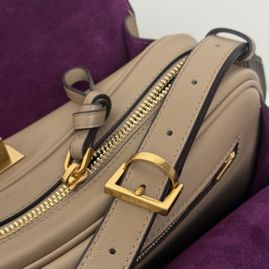 Replica di alta qualità Borsa a tracolla media Balenciaga Le 7 albicocca Imitazione