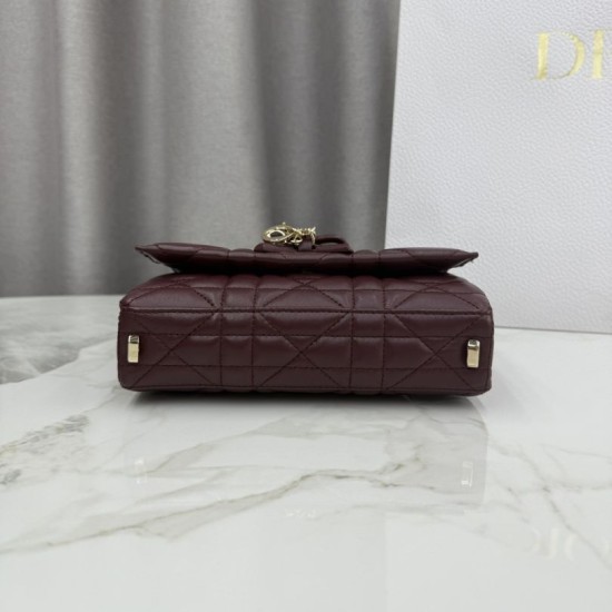 Replica Perfetta Borse Dior My Tender Dior Top Handle Mini Chain Bag Borgogna Imitazione