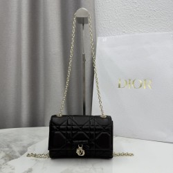Replica Perfetta Borsa Dior My Tender Dior Top Handle Mini Chain Bag nera Imitazione