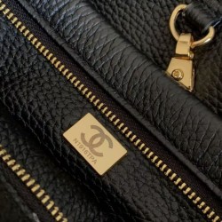 Replica Perfetta Borsa shopper Chanel AS6288 Baguette Nero Imitazione