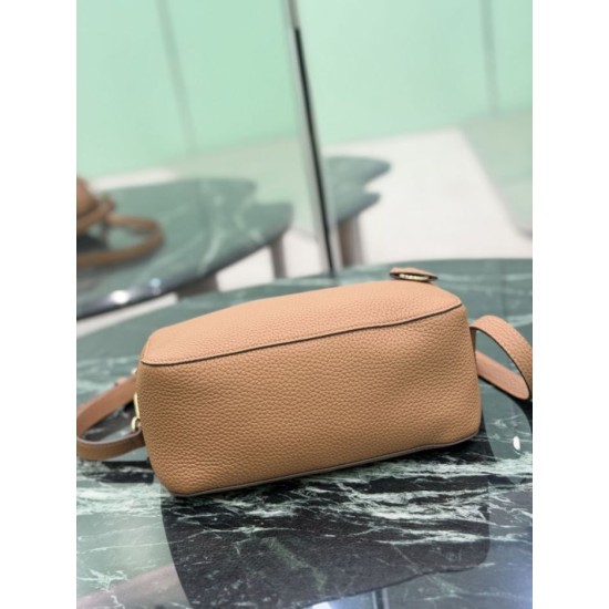 Replica Perfetta Borsa a tracolla piccola Prada 1BC277 con manico superiore marrone Imitazione