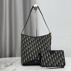 Replica fedele Borsa a secchiello medio Dior Medalillon M1532 Dior Oblique blu Imitazione Outlet