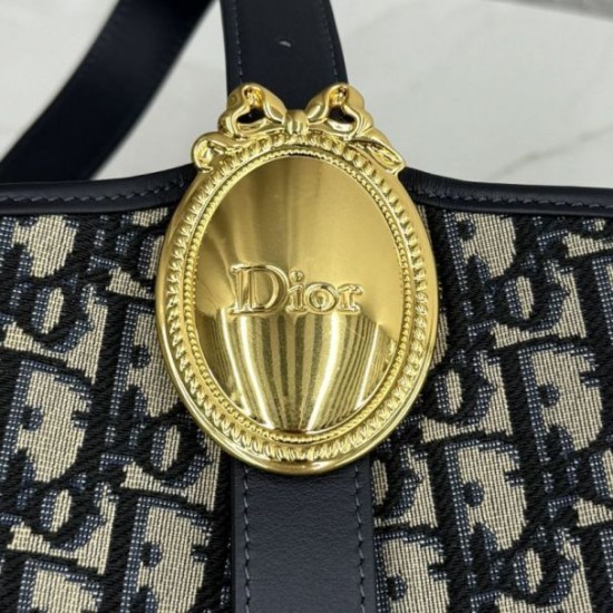 Replica fedele Borsa a secchiello medio Dior Medalillon M1532 Dior Oblique blu Imitazione Outlet