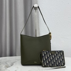 Replica fedele Borsa a secchiello medio Dior Medalillon M1532 Verde scuro Imitazione Outlet