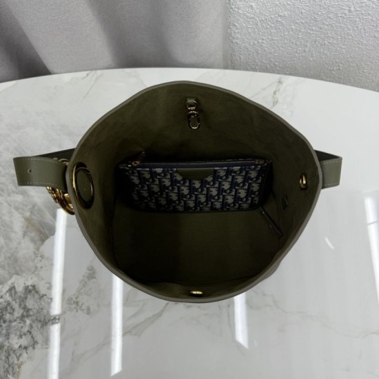 Replica fedele Borsa a secchiello medio Dior Medalillon M1532 Verde scuro Imitazione Outlet