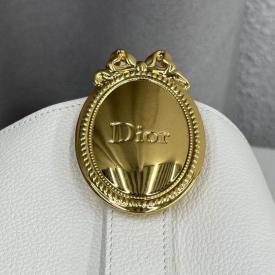 Replica fedele Borsa a secchiello medio Dior Medalillon M1532 Bianco Imitazione Outlet