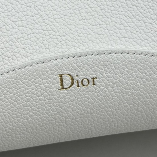 Replica fedele Borsa a secchiello medio Dior Medalillon M1532 Bianco Imitazione Outlet