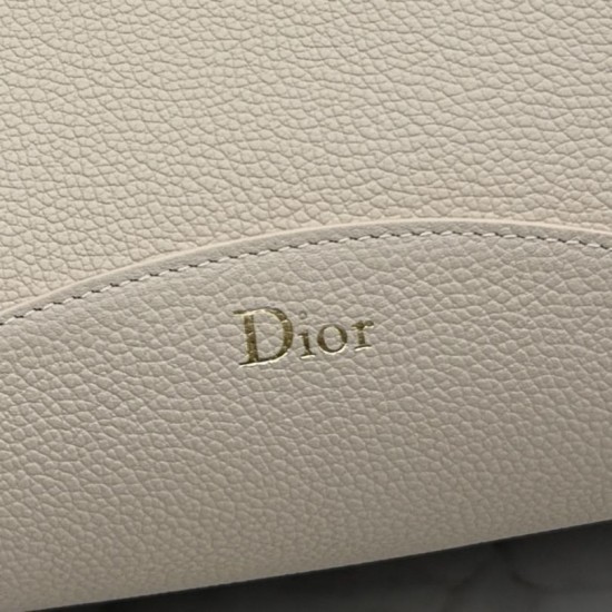 Replica perfetta Borsa a secchiello medio Dior Medalillon M1532 Beige Falsa Online Replica fedele Borsa a secchiello medio Dior Medalillon M1532 Beige Imitazione Outlet