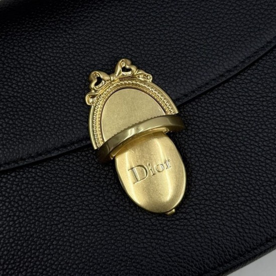 Replica fedele Borsa a tracolla Dior Medallion M3920 nera Imitazione Outlet