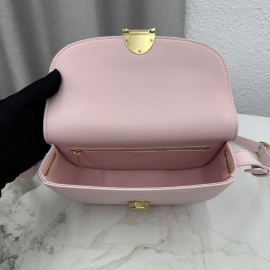 Replica perfetta Borsa a tracolla Dior Medallion 23cm M3920 Rosa Falsa Online Replica fedele Borsa a tracolla Dior Medallion 23cm M3920 Rosa Imitazione Outlet