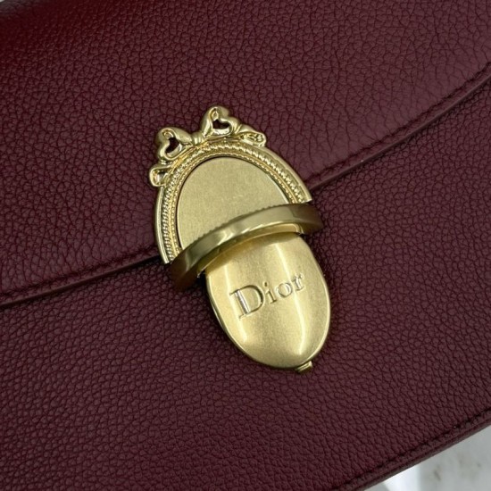 Replica fedele Borsa a tracolla Dior Medallion 23cm M3920 Borgogna Imitazione Outlet