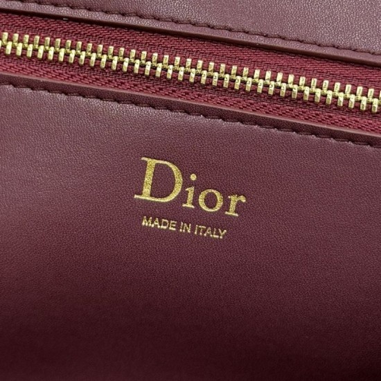 Replica fedele Borsa a tracolla Dior Medallion 23cm M3920 Borgogna Imitazione Outlet