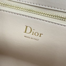 Replica fedele Borsa a tracolla Dior Médaillon 23cm M3920 albicocca Imitazione Outlet