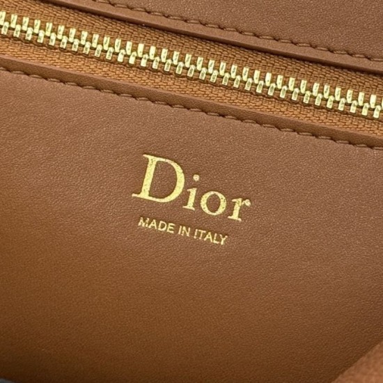 Replica fedele Borsa a tracolla Dior Medallion 23cm M3920 Marrone Imitazione Outlet
