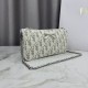 Replica perfetta Pochette Dior Oblique Bow Chain S2504 beige/grigio Falsa Online Replica fedele Pochette Dior Oblique Bow Chain S2504 beige/grigio Imitazione Outlet