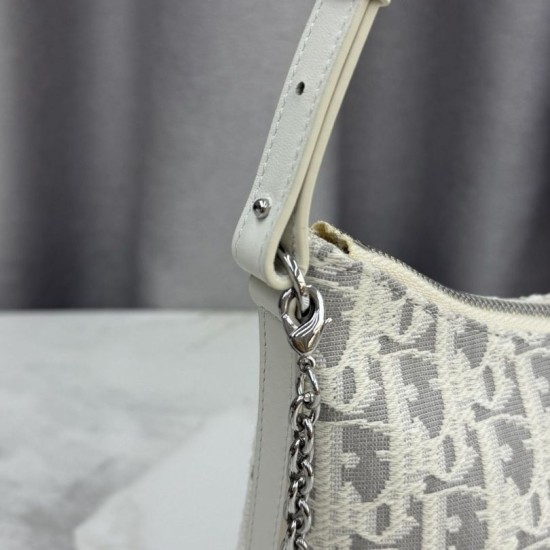 Replica fedele Borsa a tracolla Dior 30 Montaigne Miss Caro Oblique beige/grigio Imitazione Outlet