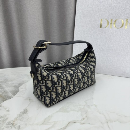 Replica fedele Pochette Dior Nomad S2424 Oblique Blu  Imitazione Outlet