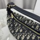 Replica fedele Pochette Dior Nomad S2424 Oblique Blu  Imitazione Outlet