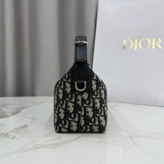 Replica fedele Pochette Dior Nomad S2424 Oblique Blu  Imitazione Outlet