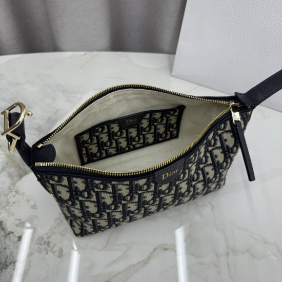 Replica fedele Pochette Dior Nomad S2424 Oblique Blu  Imitazione Outlet