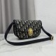 Replica fedele Borsa a tracolla Dior Medallion M3920 Oblique Blu Imitazione Outlet