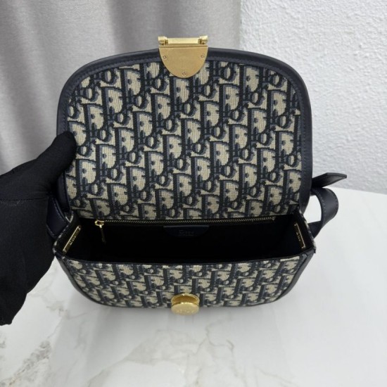 Replica fedele Borsa a tracolla Dior Medallion M3920 Oblique Blu Imitazione Outlet