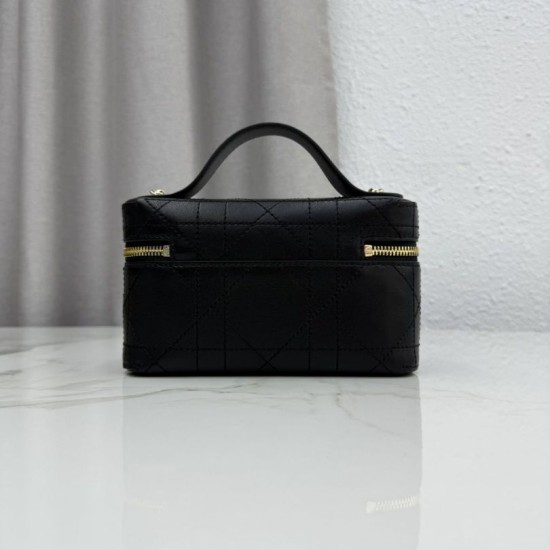 Replica fedele Borsa a mano Dior Trianon Soft Vanity Mini Chain S4613 Nera Imitazione Outlet