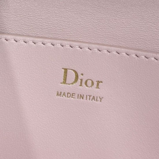 Replica perfetta Borsa a mano Dior Trianon Soft Vanity Mini Chain S4613 Rosa Falsa Online Replica fedele Borsa a mano Dior Trianon Soft Vanity Mini Chain S4613 Rosa Imitazione Outlet