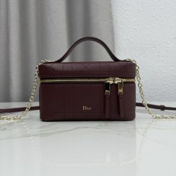 Replica fedele Borsa a mano Dior Trianon Soft Vanity Mini Chain S4613 Borgogna Imitazione Outlet