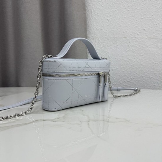 Replica fedele Borsa a mano Dior Trianon Soft Vanity Mini Chain S4613 Blu Imitazione Outlet