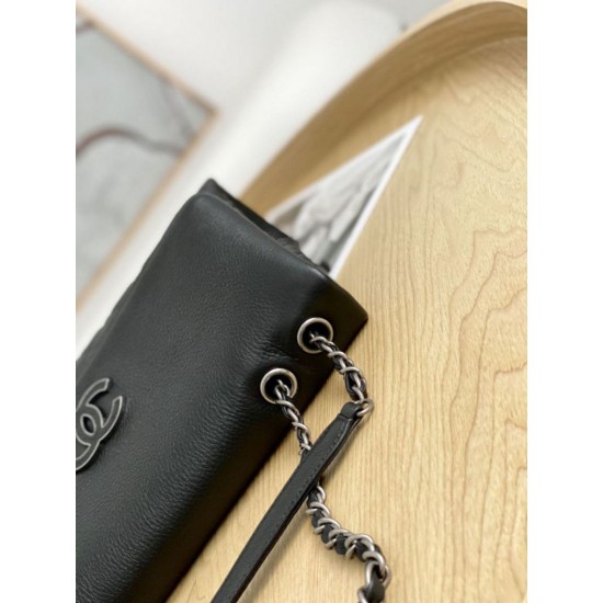 Replica fedele Borsa Chanel trapuntata media con tracolla a catena nero Imitazione Outlet
