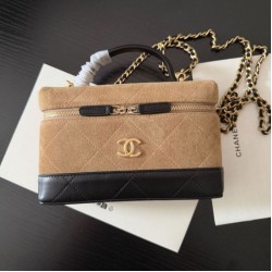 Replica fedele Borsa da viaggio Chanel 26P con catena AP5186 scamosciata marrone Imitazione Outlet