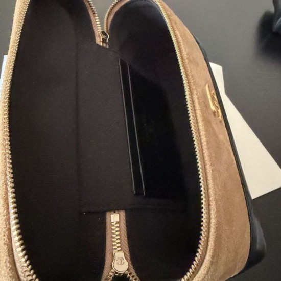 Replica fedele Borsa da viaggio Chanel 26P con catena AP5186 scamosciata marrone Imitazione Outlet