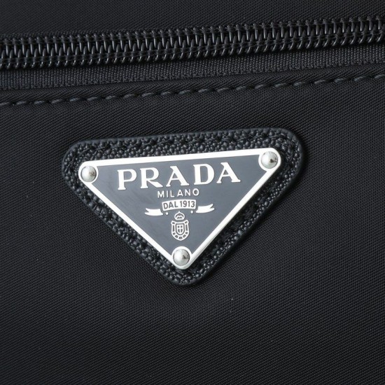 Replica perfetta Pochette da viaggio Prada nylon/pelle saffiano nera Falsa Online Replica fedele Pochette da viaggio Prada nylon/pelle saffiano nera Imitazione Outlet