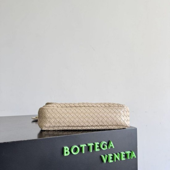 Replica fedele Borsa a spalla Bottega Veneta Madison Intrecciato Ecru-Muse Imitazione Outlet