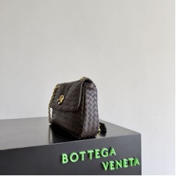 Replica fedele Borsa a tracolla Madison di Bottega Veneta intrecciata Borgogna Imitazione Outlet