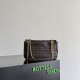 Replica fedele Borsa a tracolla Madison di Bottega Veneta intrecciata Borgogna Imitazione Outlet