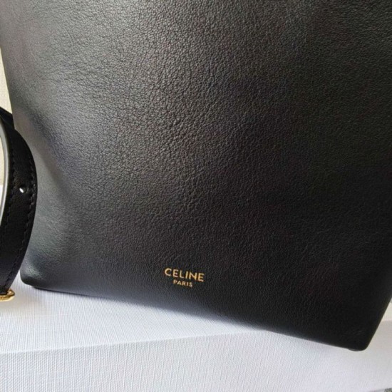Replica fedele Borsa a tracolla Celine Small Teen Hobo con portamonete Nero Imitazione Outlet
