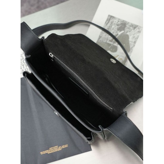Replica fedele Borsa a tracolla piccola YSL Saint Laurent Niki Besace Nero Imitazione Outlet